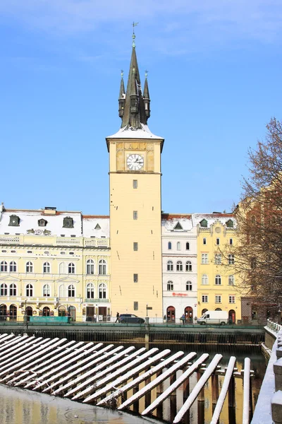 Vista romantica sulla città vecchia di Praga innevata, Repubblica Ceca — Foto Stock