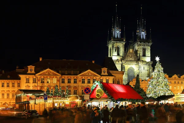 Weihnachtsstimmung auf dem Altstadtplatz, Prag, Tschechische Republik — Stockfoto