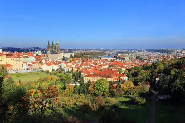 Podzimní Pražský gotického hradu, Česká republika — Stock fotografie