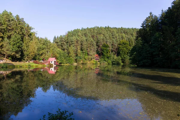ボヘミアの楽園は チェコ共和国でカラフルな秋の風景 — ストック写真