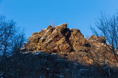Kışın güneşli Ticha Sarka, Prag 'da Doğa Koruma Alanı