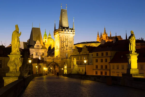 Inverno Noturno Vista Ponte Charles Sobre Rio Vltava Centro Histórico — Fotografia de Stock