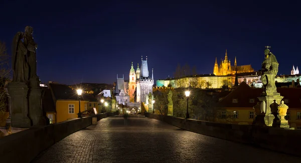 Nuit Hiver Vue Depuis Pont Charles Dessus Rivière Vltava Sur — Photo