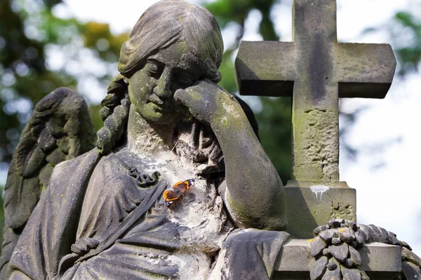 Statua Storica Sul Vecchio Cimitero Praga Repubblica Ceca — Foto Stock