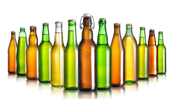 Sammlung von Bierflaschen — Stockfoto