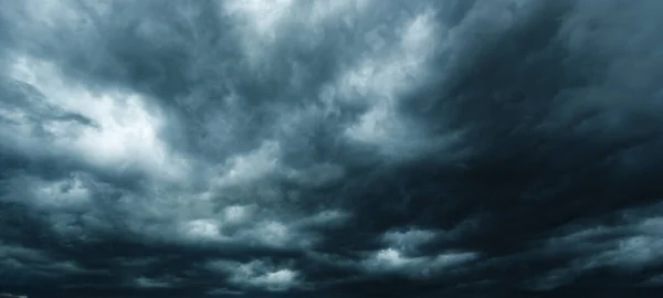Dark Sky Had Clouds Gathered Left Strong Storm Rained Bad — Stockfoto