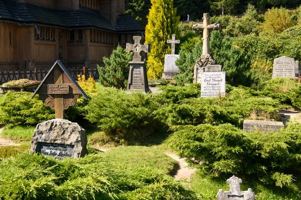 Oude Begraafplaats Voor Middeleeuwse Noorse Staafhouten Kerk Vang Wang Die — Stockfoto