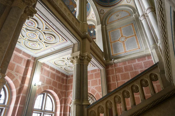 Velký Luxusní Interiér Chernivtsi National University Bývalý Rezidence Bukovinian Dalmatské — Stock fotografie