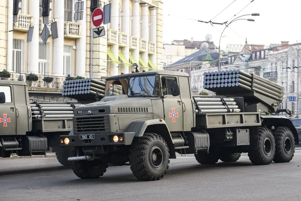 Lanciarazzi Multipli Ucraini Verba Durante Una Prova Parata Militare Dell — Foto Stock