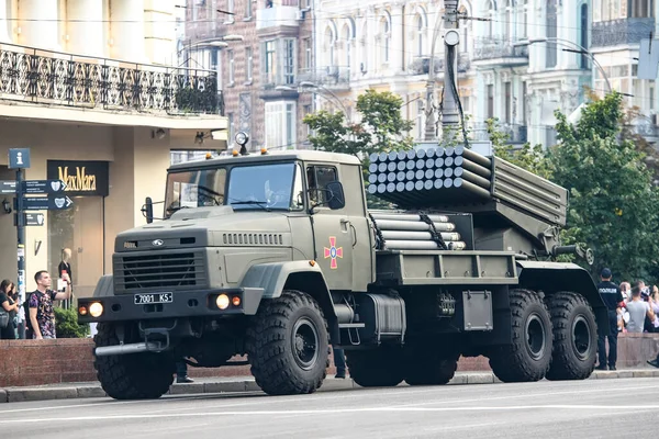 Lanzador Múltiple Cohetes Ucraniano Verba Durante Ensayo Para Desfile Militar —  Fotos de Stock