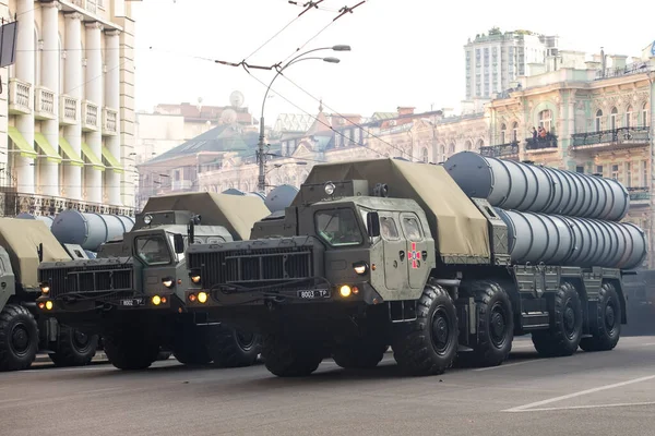 Ukraiński System Obrony Powietrznej 300 Podczas Próby Parady Wojskowej Dnia — Zdjęcie stockowe