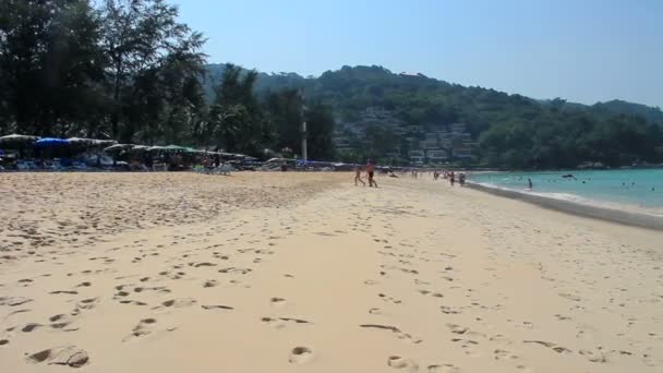 Sudut pandang pantai Kata Noi di Pulau Phuket . — Stok Video