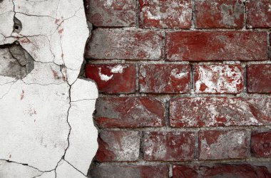 Alçı kalıntıları olan eski Kırmızı Tuğla Duvar, Tuğla duvar arkaplan dokusu