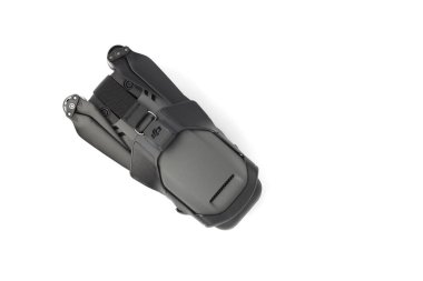 Yeni DJI Mavic 3 İHA 'sı paketleri açarken beyaz arka planda. DJI dünya lideri geliştirici ve üreticisi. 17.12.2021, Rostov bölgesi, Rusya.