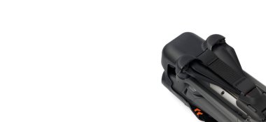 Yeni DJI Mavic 3 İHA 'sı paketleri açarken beyaz arka planda. DJI dünya lideri geliştirici ve üreticisi. 17.12.2021, Rostov bölgesi, Rusya.