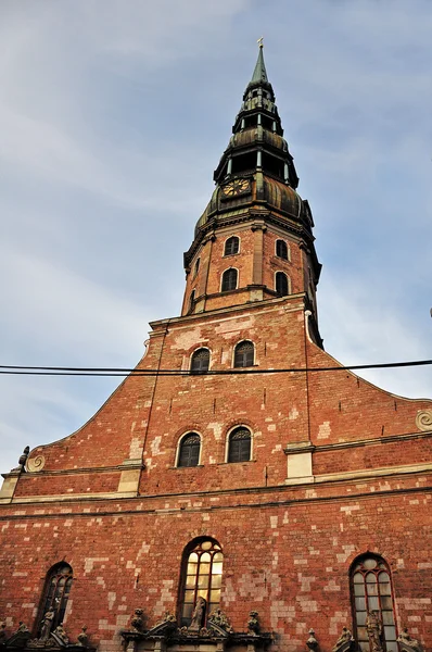 Spiran av kyrkan i Peterskyrkan — Stockfoto