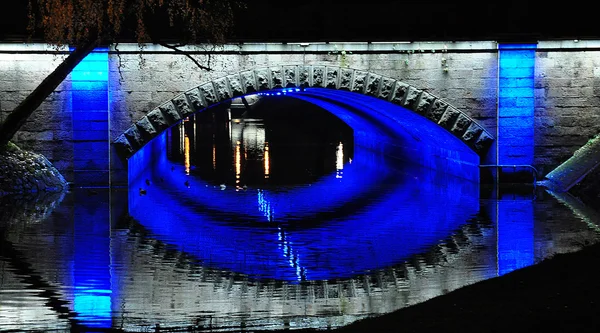 Puente de luz azul en Riga —  Fotos de Stock
