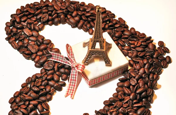 Kaffee und Eiffelturm — Stockfoto