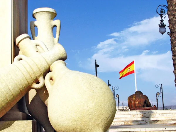 Ollas de barro en el puerto de Cartagena — Foto de Stock