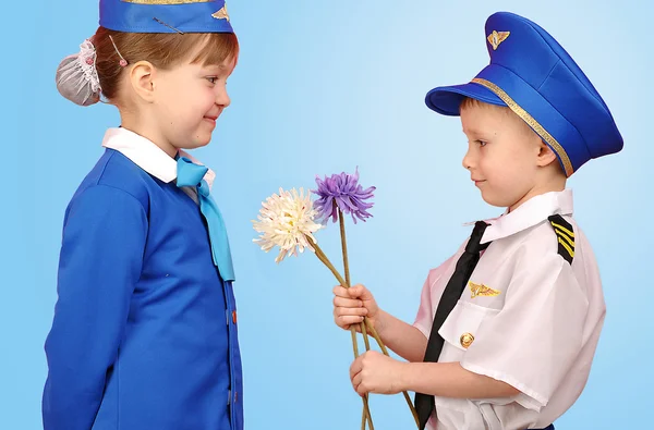 Petite pilote et hôtesse de l'air — Photo