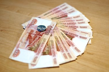 Beş bin Rus ruble