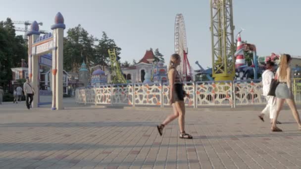 Parque Público Maxim Gorky Atrações Diversão Parque Diversões Tiros Centro — Vídeo de Stock