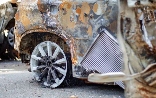 Muitos Carros Queimados Enferrujados Irpen Depois Terem Sido Alvejados Pelos — Fotografia de Stock