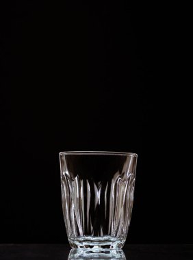 boş kadehle yakın çekim