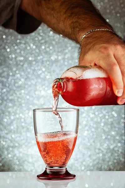 Pouring Drink Glass — Stock Photo, Image