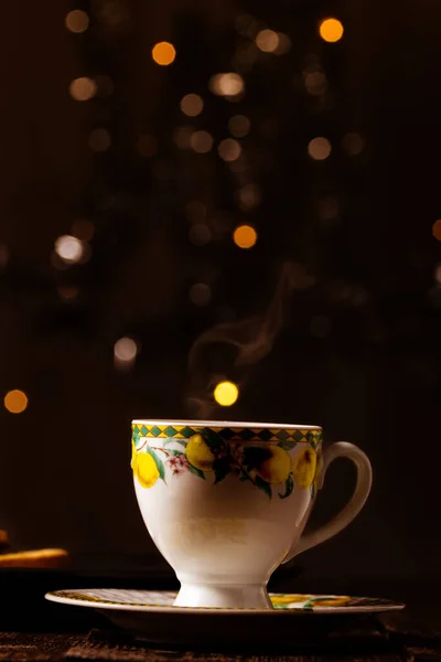 Nahaufnahme Einer Tasse Tee Auf Der Tischplatte — Stockfoto