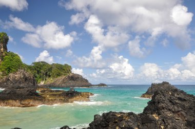 fernando de noronha adasında (Brezilya uçurumlar)