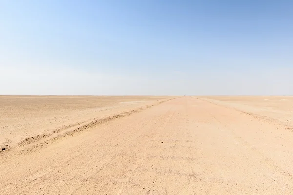 Toprak yol (Umman Umman çölde) — Stok fotoğraf