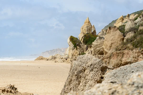 Boulders on Praia do Norte, Nazare (Portugal) — Zdjęcie stockowe