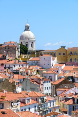 çatıları ve kilise santa engracia, lisbon (Portekiz)