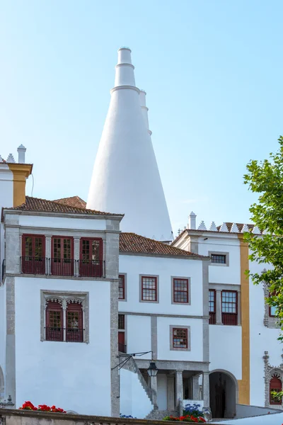 Det nasjonale palass i Sintra (Portugal) ) – stockfoto