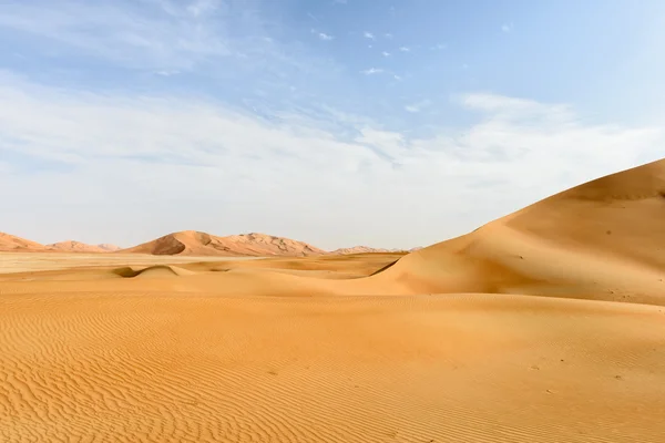 Sanddynerna i oman öknen (oman) — Stockfoto