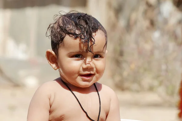 Фотографія Усміхненого Малюка Смішним Виразом Одягу Палі Раджастхан Індія — стокове фото