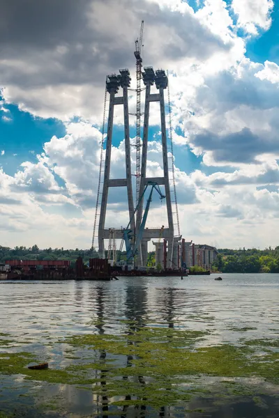 Construcción del puente sobre el Dnipro —  Fotos de Stock