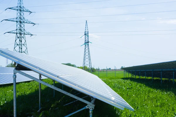 Solar panels with blue sky — Stock Photo, Image