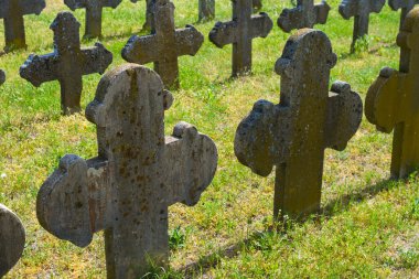 eski mezarların mezar taşı