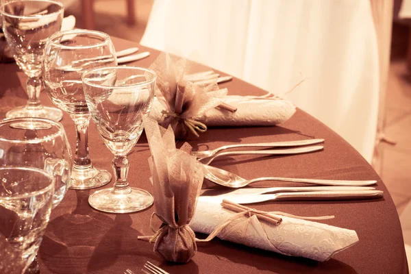 Table set for a wedding dinner — Stock Photo, Image