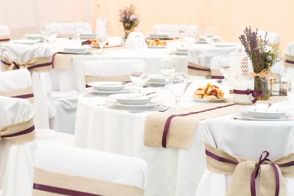 Wedding table with decorations — Stock Photo, Image