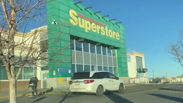 Калгари Альберта Канада Октября 2021 Года Настоящий Канадский Супермаркет Строит — стоковое видео