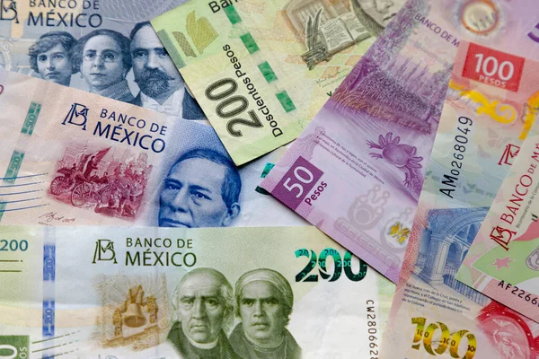 Varios Billetes Mexicanos Diferentes Monedas Concepto Volatilidad Inflación — Foto de Stock