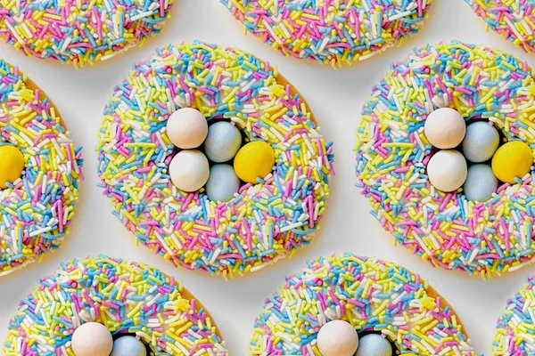 Varios Nido Pascua Sueño Donut Con Huevos — Foto de Stock