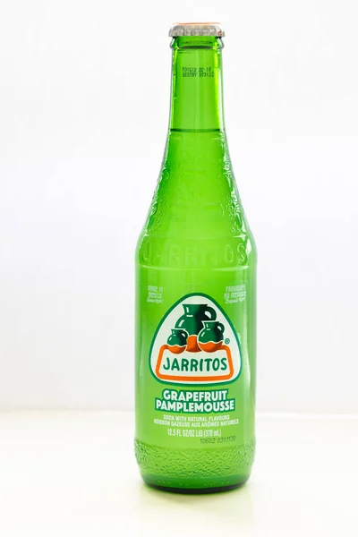 Calgary Alberta Canada Jun 2022 Isolated Jarritos Grape Fruit Flavoured — Stock Fotó