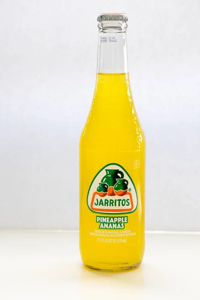 Calgary Alberta Canada Jun 2022 Isolated Jarritos Pineapple Flavoured Mexican — Stock Fotó