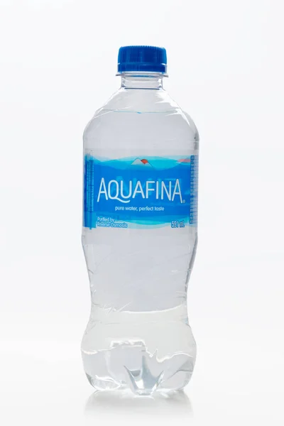 Calgary Alberta Canada Aug 2022 Bottle Aquafina Water 591 White — Stock Fotó