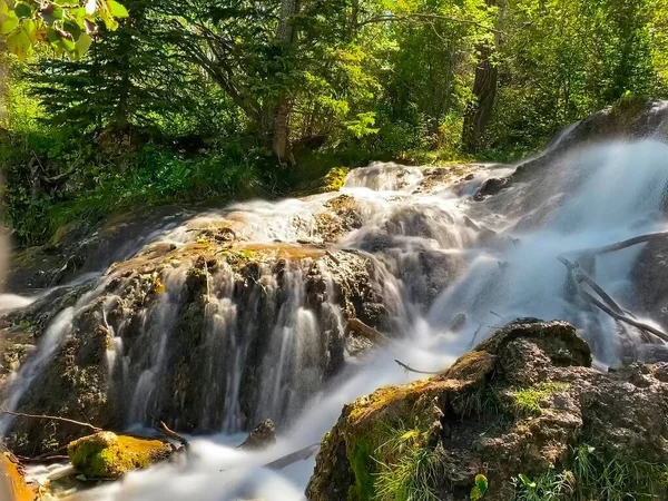 Una Larga Exposición Una Cascada Alberta Park Big Hill Springs —  Fotos de Stock