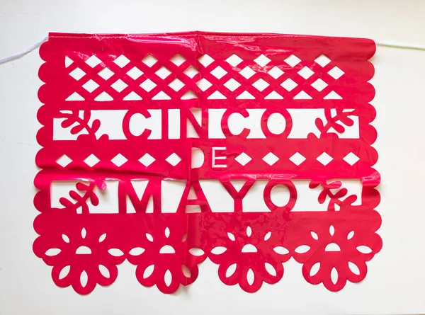 Dzień Zmarłych Papel Picado Napisem Cinco Mayo Czerwona Tradycyjna Meksykańska — Zdjęcie stockowe